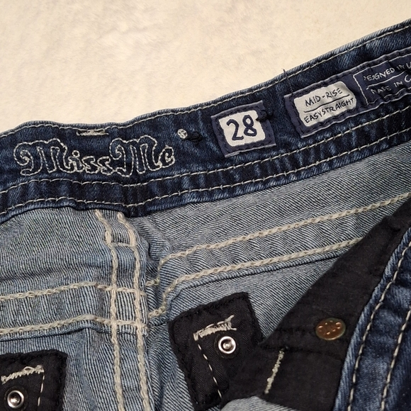 Miss Me Easy Straight Embellished Mid-Rise Blue Jeans Women Size 28 - Picture 10 of 16